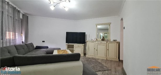 Apartament 3 camere 90mp zona Micalaca Miorita Rompetrol