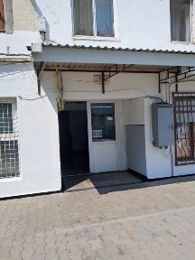 De vanzare garsoniera in Floresti/Prahova 15500€agentie)€