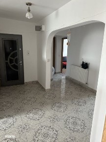Apartament 4 camere de vanzare