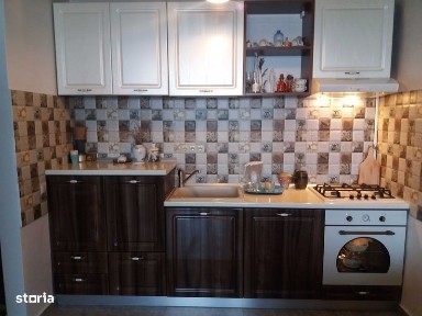 Vand apartament 2 camere cu vedere deosebita spre Sibiu si Fagaras