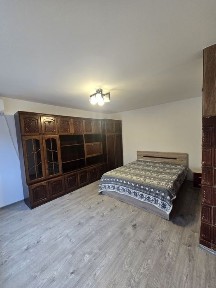 Închiriez casa pe șos. Barnova