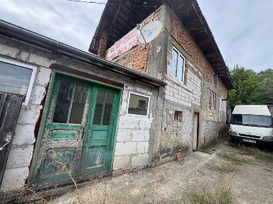 Casă + teren de vânzare - Muereasca de Jos, jud. Vâlcea