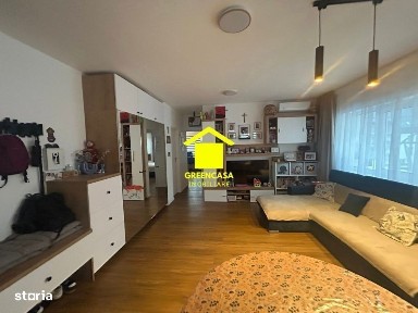 Apartament 3 camere, 2 bai, 60mp + 2 balcoane, parcare, zona Cetatii