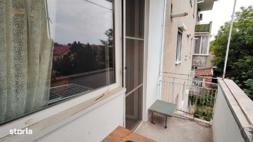Vand apartament 3 camere bloc caramida etaj 2 Lugoj Micro I.