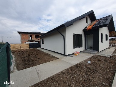 CASA PARTER indiv 3 cam, 2 bai, dressing, TEREN 500mp, LUNCA CETATUII