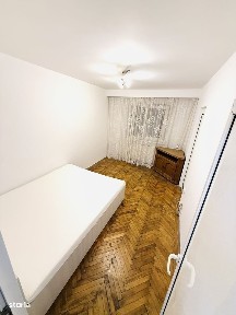 Închiriez ap. 3 cam. ULTRACENTRAL, mobilat și utilat (zona Poștă)