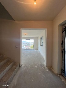 Duplex 140mp cu garaj zona Bradet semifinisat 137.000eur neg