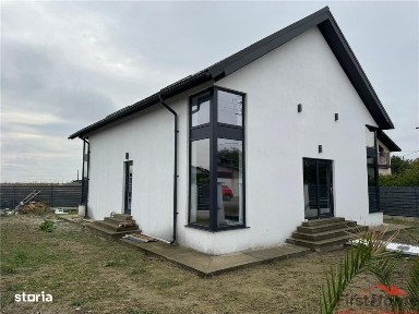 Casa P+M de vanzare in Campineanca (strada asfalata)