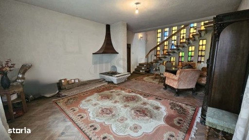 Casa cu istorie si rafinament in inima Brasovului