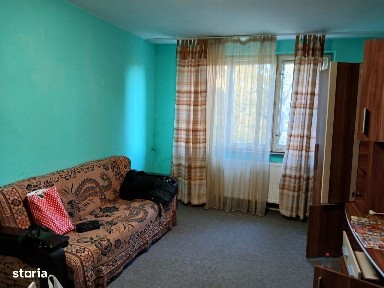 Semidecomandat, et. 2/4, Calea București-Stomatologie