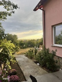 Vand casa 5 camere,200mp utili,850 mp teren,7 km de Pitesti (10 min)