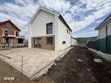 Casa individuala de vanzare in Chinteni