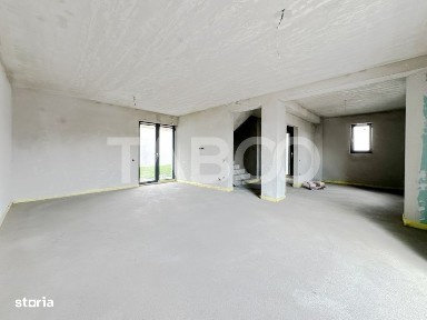 De vanzare duplex 200 mp utili si teren liber 180 mp cu garaj Floresti