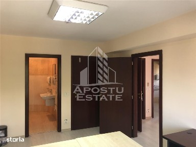 Spatiu birouri 60 mp, 2 camere si 2 bai, Zona Girocului