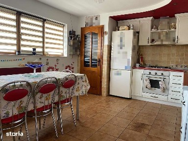 Casa cu etaj de vanzare ideala si pentru doua familii Cipau, Mures