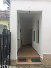 Inchiriez apartament la casa Alba Iulia ~ Centru