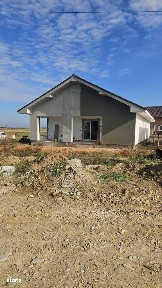 Casa165 mp U-li,teren 503 mp,mobila,fotovoltaice,Grigorescu 2,la CHEIE