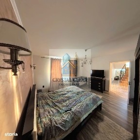 Casă 4 dormitoare și teren de 857 mp - zona Sântana de Mureș