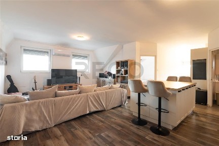 RECO Apartament cu 3 Camere, Paleu