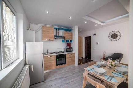 Închiriez pe termen lung 5 apartamente moderne, Baia Mare