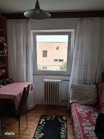 Vand apartament cu 2 camere,situat in Calea Buziasului 27 mp,mobilat.