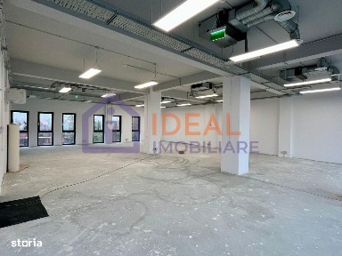 Spatiu comercial de inchiriat- 200 mpu, zona Podul Garii