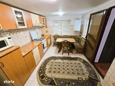 Inchiriem apartament cu 3 camere | PARCARE |centrala pe gaz