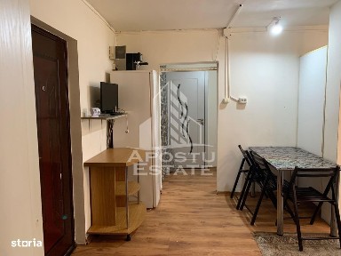 Apartament 3 camere, centrala proprie,zona Timocului-Saguna.