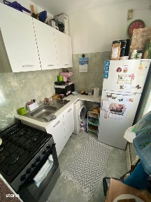 ENESCU, apartament cu 3 camere,etaj 4 -acoperis!
