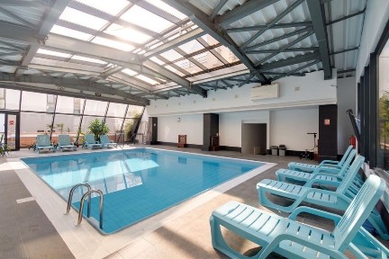 Apartament cu gradina si piscina interioara, Pipera Erou Iancu Nicolae