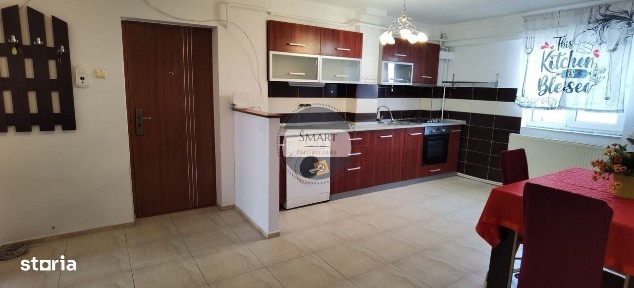 De închiriat apartament 3 camere zona Centrala 86 mp