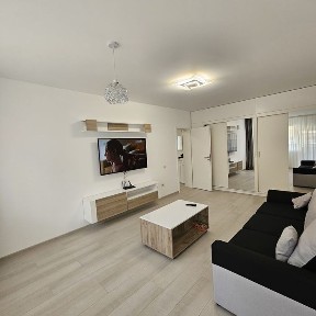 Apartament 2 camere decomandat de inchiriat
