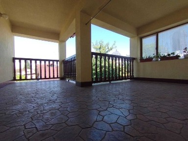 CASA SI TEREN-posibilitate de extindere la 2500 mp Str Valeni Ploiesti