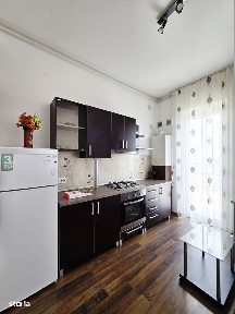 Apartament 3 camere de inchiriat - ARED UTA