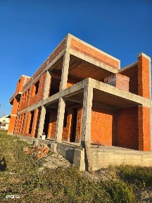 Casă la roșu în Viile Satu Mare