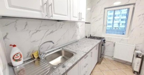 Dristor garsoniera libera