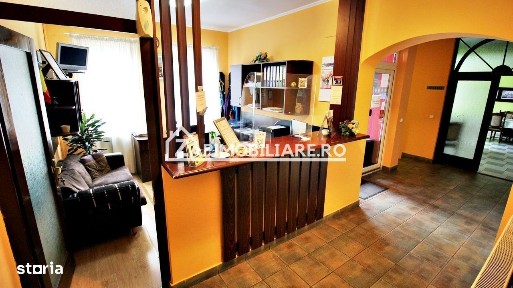 Pensiune aproape de centru,10 camere,13 băi,1 restaurant