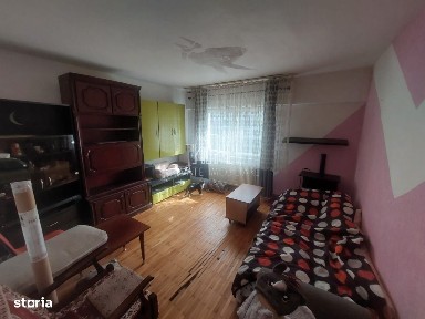 Apartament 1 Camera, De Vanzare, Dambu Pietros