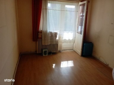 Ap 2 camere cu balcon