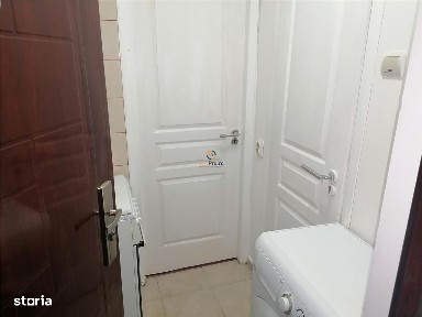 Proprietar Garsoniera Renovata Bloc Izolat