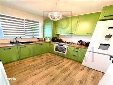 Triplex spatios - zona excelenta - doua fronturi stradale