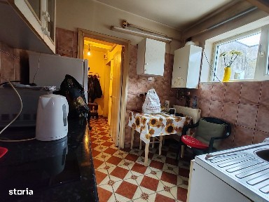 Apartament 3 camere Razboieni,confort 1/semidecomandat,61 mp,centrala
