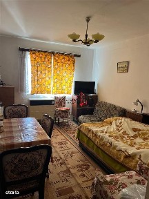 Garsoniera Sinaia - Calea Moroieni-Str. Badea Cartan, etaj intermediar