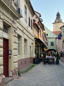 Inchiriez apartament 2 dormitoare,living/bucatarie baie