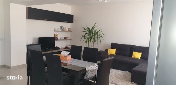 Apartament cu 3 camere