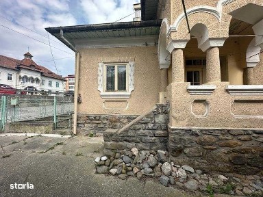 Casa Calimanesti centru