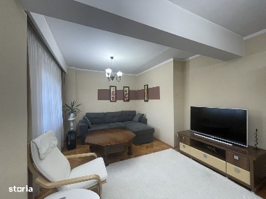 Apartament 3 camere zona Liceul Sportiv nr 8