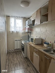 Apartament cu 3 camere de închiriat în zona Maratei