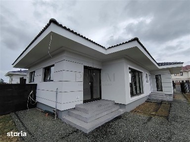 Duplex modern - canalizare - zona accesibila
