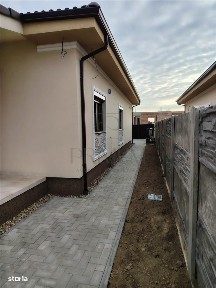 Duplex toate utilitatile - teren 380 mp - zona accesibila